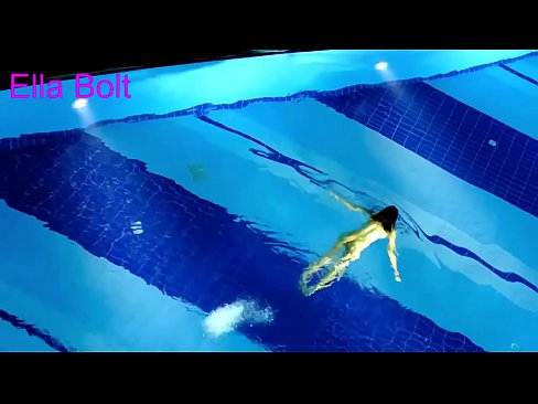 ❤️ Ùn possu micca piantà di fighjulà, ghjovana bionda catturata nuda in piscina ELLA BOLT ❤❌ Pornu di qualità à porn co.pornhills-com.ru